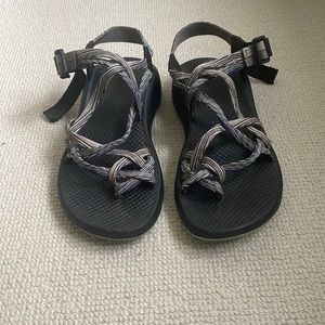 Chaco Women Z/Cloud X2 sandal size 8 in great condition. Priced to sell!